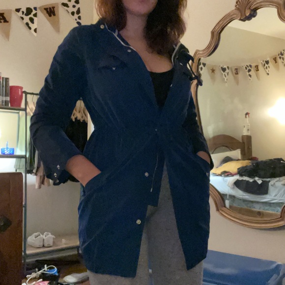 brand new reflective navy madwell rain jacket!! - Picture 2 of 6